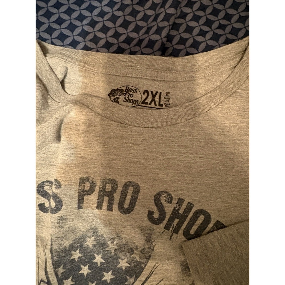 Bass Pro Shops T-Shirt American Tradition Hunting Fishing Gray Mens XXL - Picture 3 of 3